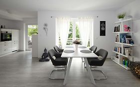 StayCozy Bike&Ski Apartments, free WIFI, Netflix, Erdgeschoss